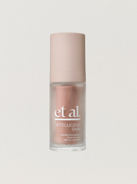 Intelligent Skin Radiant Foundation