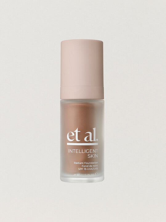 Intelligent Skin Radiant Foundation