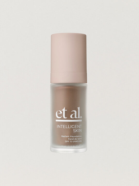 Intelligent Skin Radiant Foundation