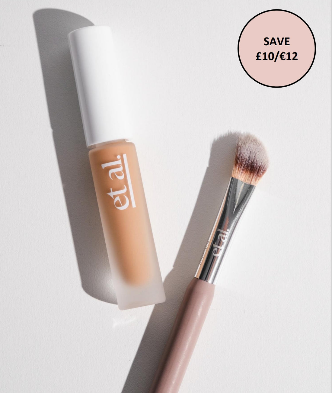 Intelligent Skin Cream Concealer with Concealer Brush Christmas Set